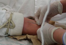 Volunteer donates blood