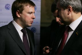 Vitaliy Homutinnik and Sergey Grinevetskiy