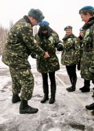 Девушки в военной форме