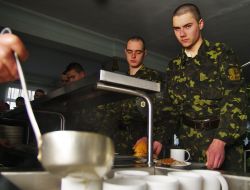 Солдаты роты почетного караула