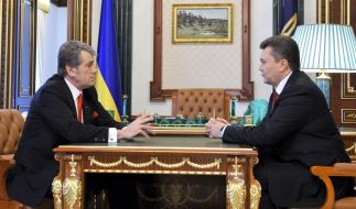 Viktor Yushchenko and Viktor Yanukovich