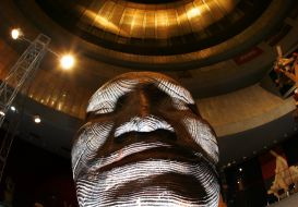 Деревянная скульптура