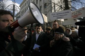 Participants of the mass meeting