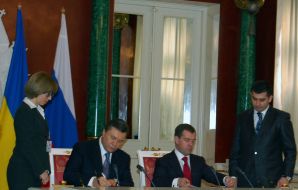 Виктор Янукович и Дмитрий Медведев