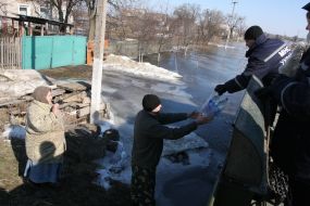 Сотрудники МЧС