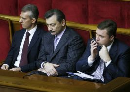 Valeriy Horoshkovskiy, Sergey Levochkin and Vasiliy Dzharty