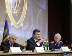 Viktor Yanukovich, Alexsander Medvedko and Vladimir Litvin
