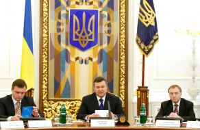 Viktor Yanukovich, Sergey Levochkin and Alexsander Lavrinovich