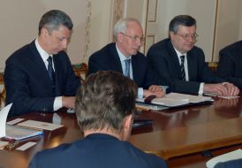 Yury Boyko, Nikolay Azarov and Konstantin Grishchenko