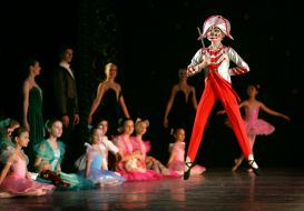 Сцена з балету ”Лускунчик”