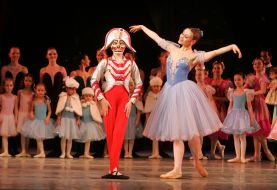 Сцена з балету ”Лускунчик”