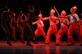 Сцена з балету ”Лускунчик”