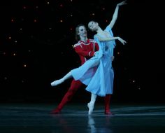 Сцена з балету ”Лускунчик”