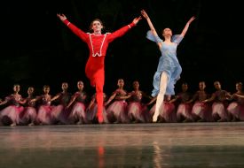 Сцена з балету ”Лускунчик”