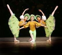 Сцена з балету ”Лускунчик”