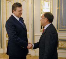 Kanat Saudabaev and Viktor Yanukovich