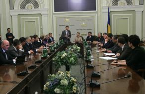 Opposition government’s session participants