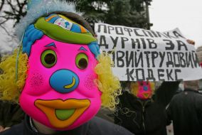 Участник театрализованной акции протеста