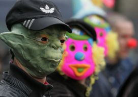 Участники театрализованной акции протеста