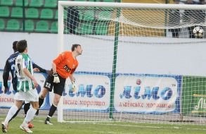 Ball in the goal of SC ”Karpaty”