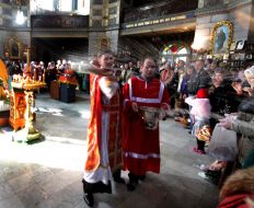 Освячення великодніх кошиків