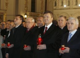 Easter divine service