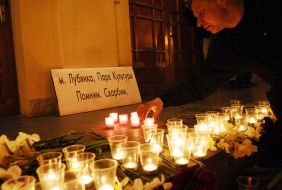 Запалені свічки