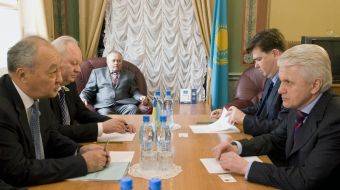 Vladimir Litvin and Ural Mukhamedzhanov