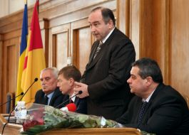 Владимир Мовчан, Анатолий Толстоухов и Сергей Ларин