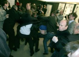 Потасовка во время открытия фотовыставки