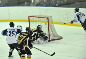 ХК ”Харків” (Харків) - ХК ”Білий Барс” (Бровари)