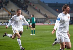 Dmitry Nevmyvaka and Sergey Krivtsov