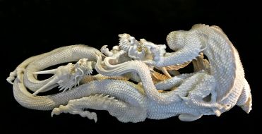 A sculpture ”Dragons”