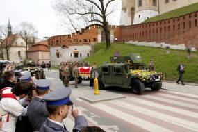 Ceremony of farewell with president of Poland and his wife