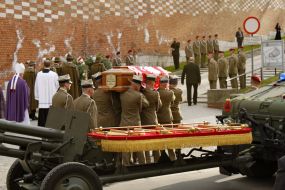 Ceremony of farewell with president of Poland and his wife