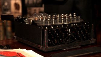 Німецька шифрувальна машина ”Енігма”