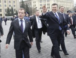 Viktor Yanukovich and Dmitriy Medvedev