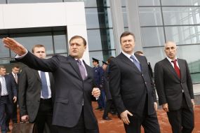 Mikhail Dobkin, Aleksandr Yaroslavskiy and Viktor Yanukovich