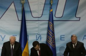 Виктор Янукович, Владимир Рыбак и Николай Азаров