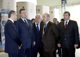 Viktor Yanukovich, Igor Gramotkin, Anatoliy Prisyazhnyuk and Nestor Shufrich
