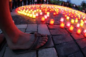 Зажженная свеча