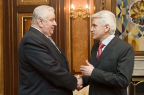 Vladimir Litvin and Valentin Velichko