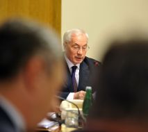 Микола Азаров
