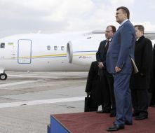 Dmitriy Kolesnikov, Viktor Yanukovich and Dmitry Kiva