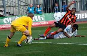 Luis Adriano and Adolf Teiku