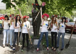 Activists of women’s movement ”FEMEN”