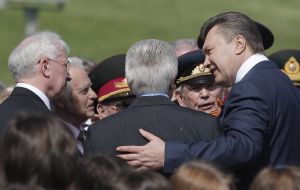 Виктор Янукович, Владимир Литвин и Николай Азаров