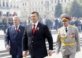 Виктор Янукович, Михаил Ежель и Иван Свида