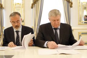 Dmitriy Tabachnik and Mikhail Ezhel