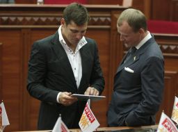 Alexsander Pabat and Alexsei Omelyanenko
